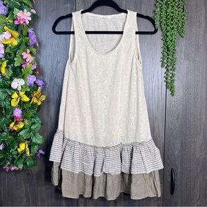 .!Easel Sleeveless Tiered Ruffle Frill Trim Scoop Neck Blouse Size Small